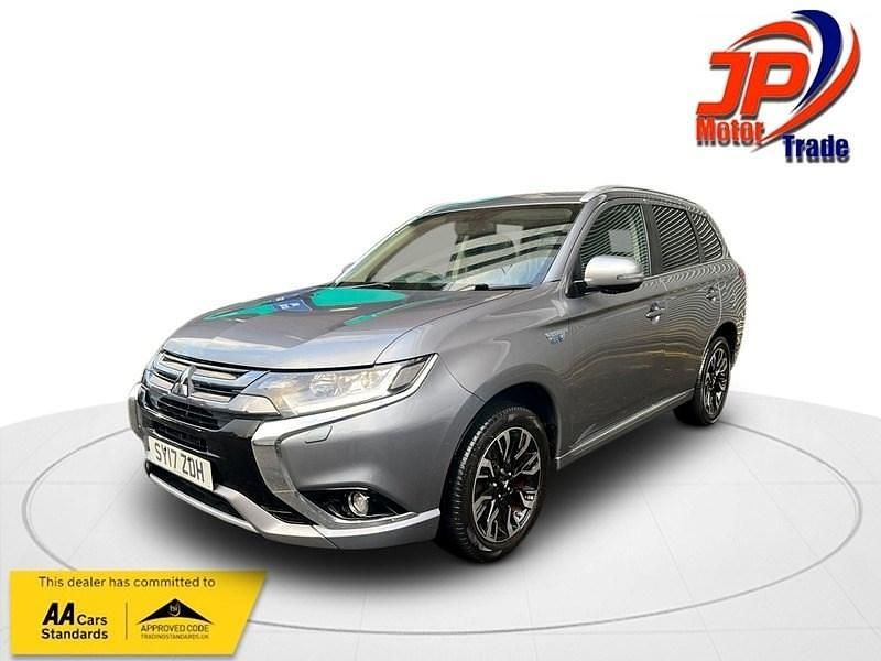 Grey Used 2017 Mitsubishi Outlander P-HEV Estate | £10,695 (Fair price) - Image 1/4