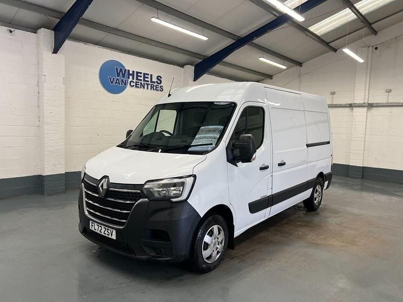 White Used 2023 Renault Master Business Van | £16,490 (Fair price) - Image 1/4