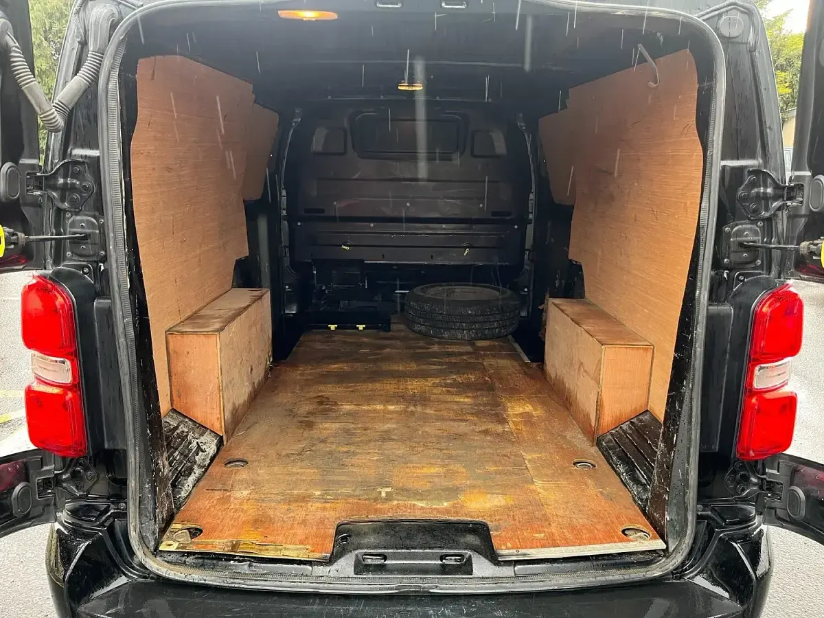 Used Vauxhall Vivaro Sportive 150 HP (110 kW) 2023 Black MPV