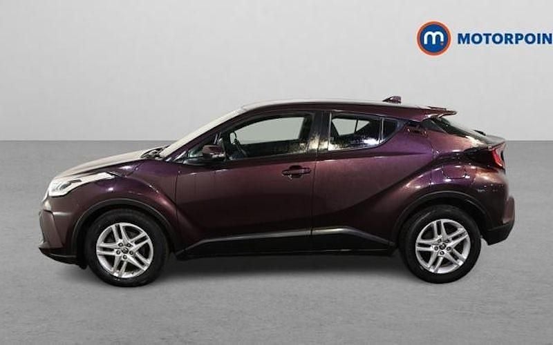 Used Toyota C-HR 122 HP (89 kW) 2023 Mauve/purple SUV