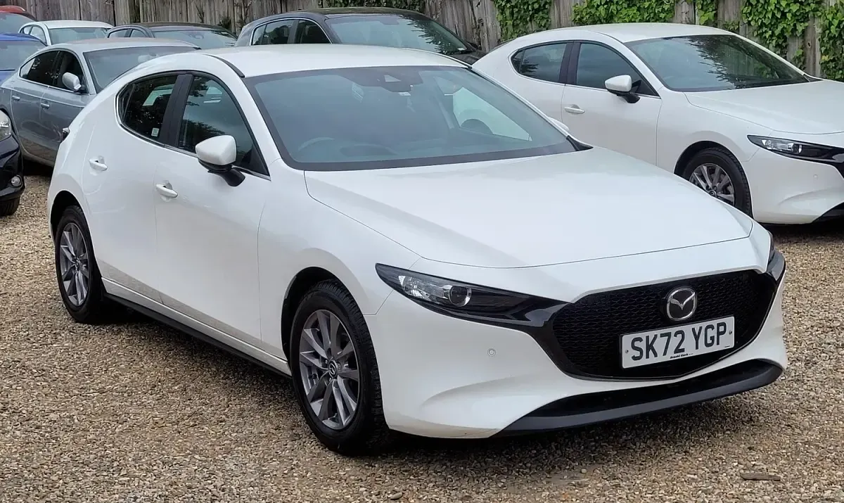 Used Mazda 3 2022 White Hatchback