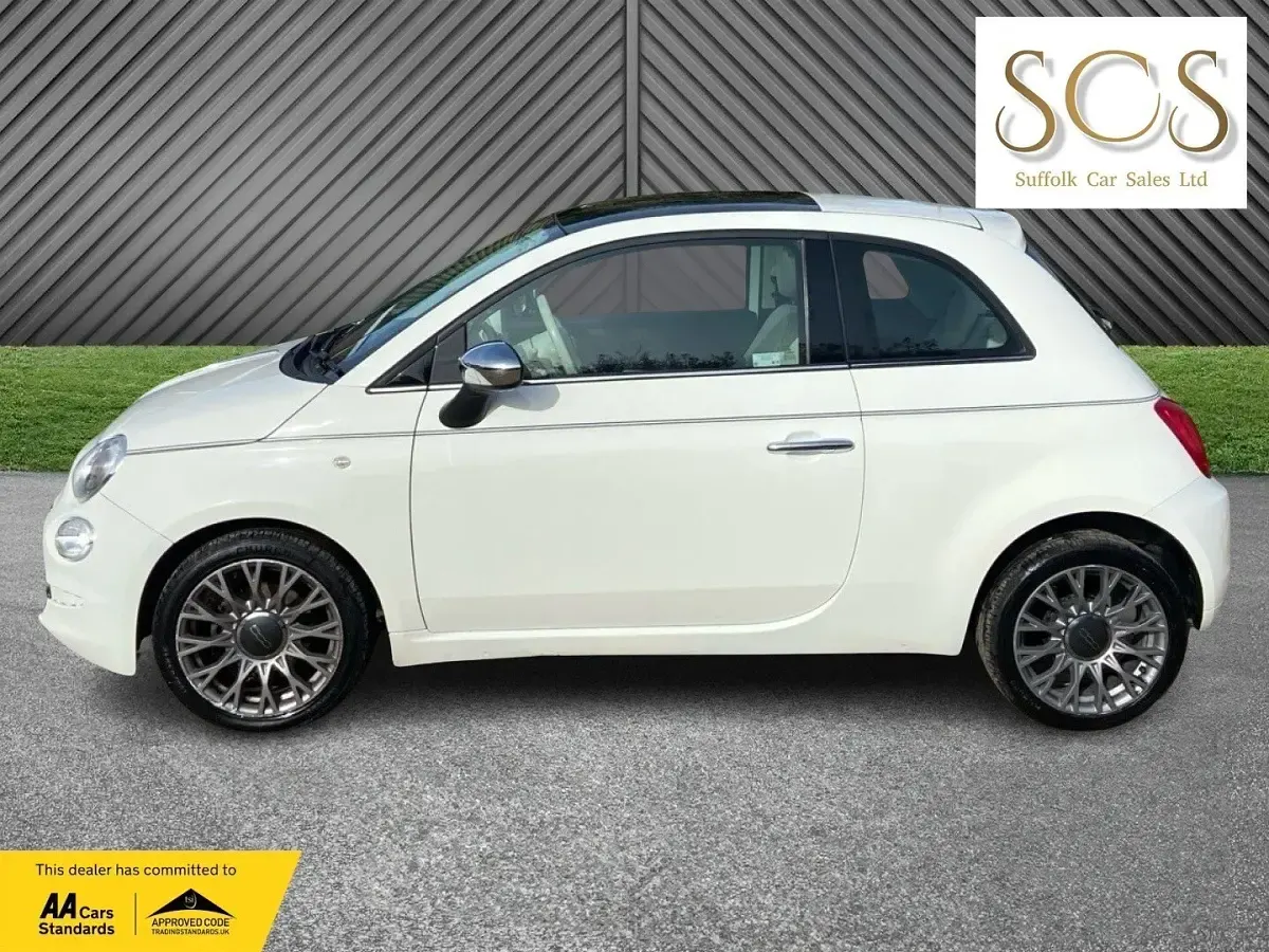 Used Fiat 500 Collezione 69 HP (50 kW) 2018 White Hatchback
