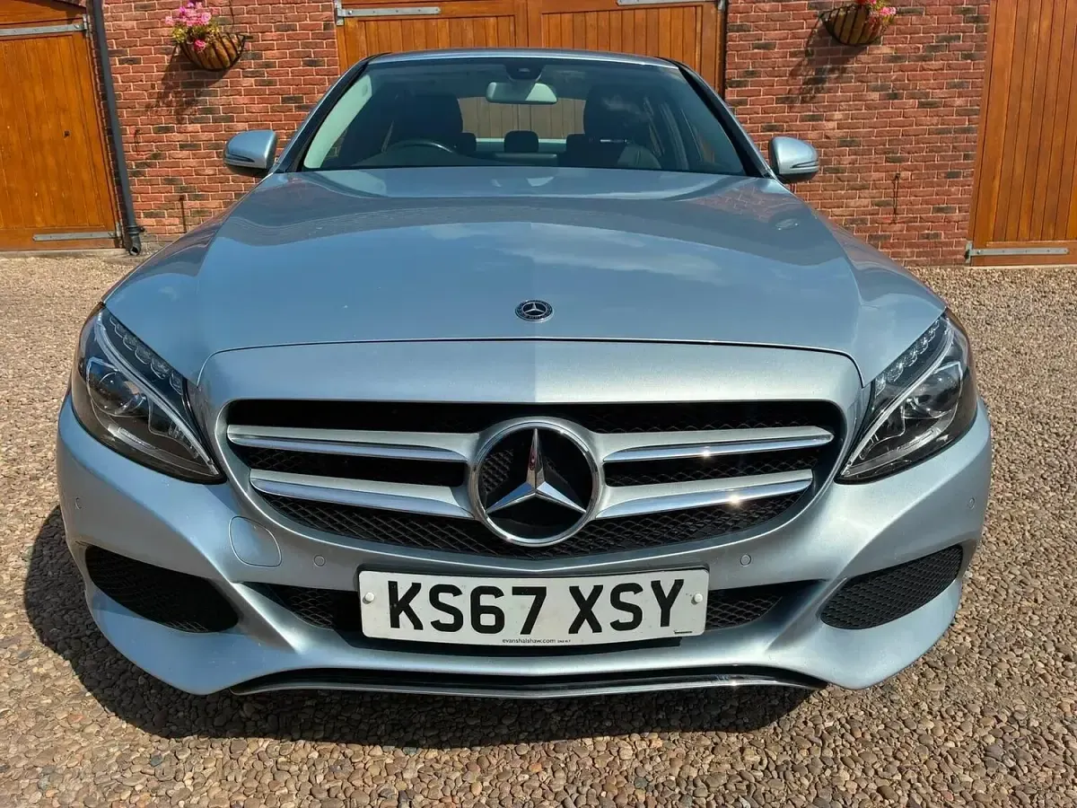 Used Mercedes C200 184 HP (135 kW) 2017 Silver Sedan