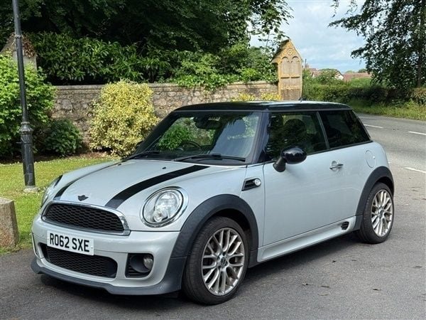 Silver Used 2012 Mini Cooper Hatch Hatchback | £4,650 (Super price) - Image 1/1
