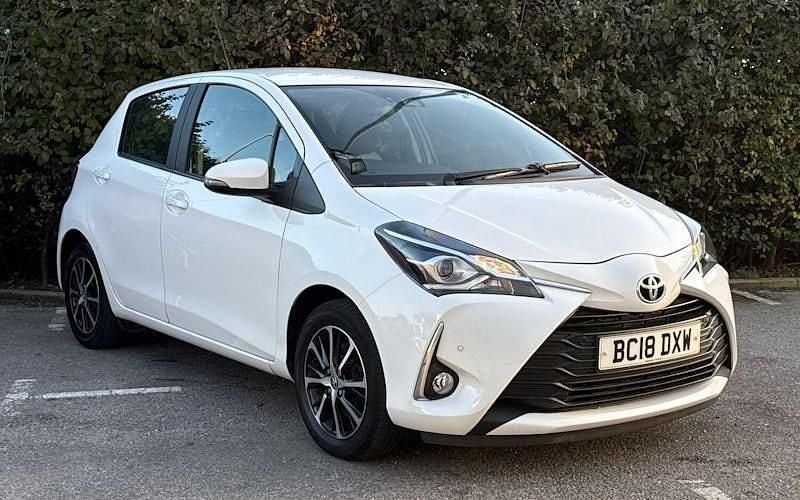 Used 2019 Toyota Yaris Hatchback | £10,299 (Fair price) - Image 1/3