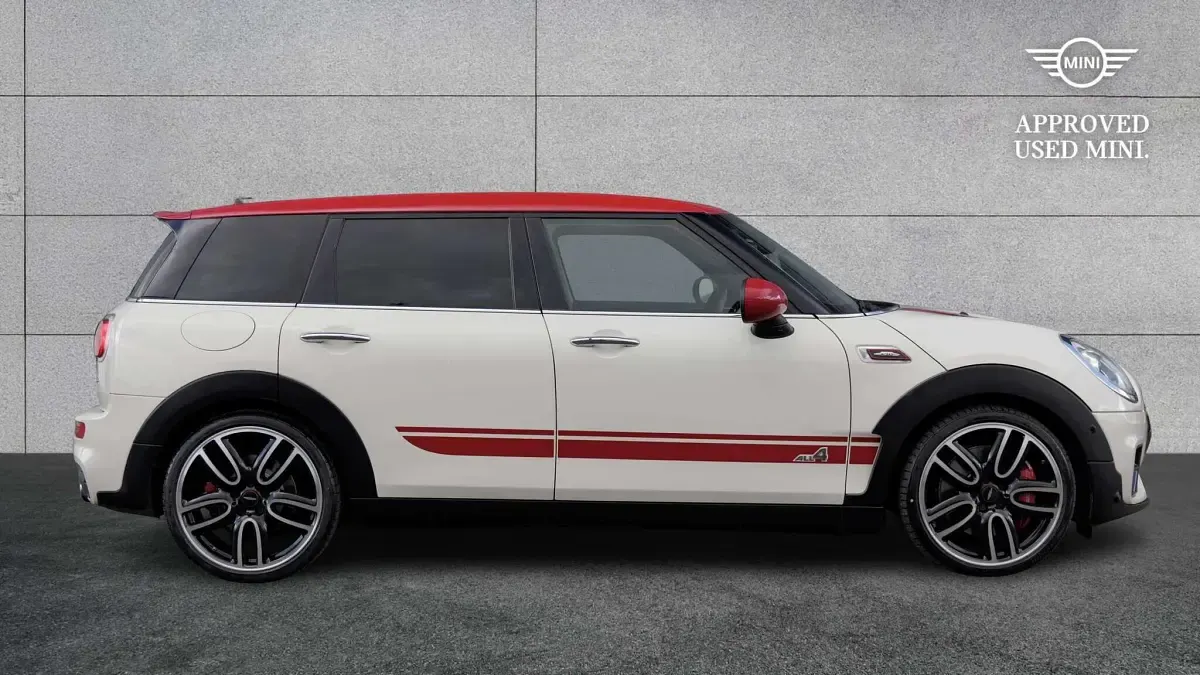 Used Mini John Cooper Works Clubman 231 HP (169 kW) 2017 White  Estate
