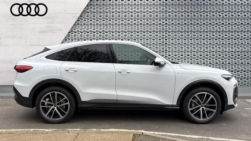 Used Audi Q5 Sportback S-Line 204 HP (150 kW) 2026 White SUV