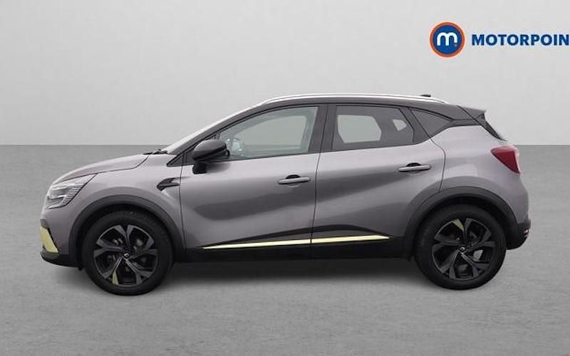 Used Renault Captur Engineered 143 HP (105 kW) 2024 Grey/black SUV