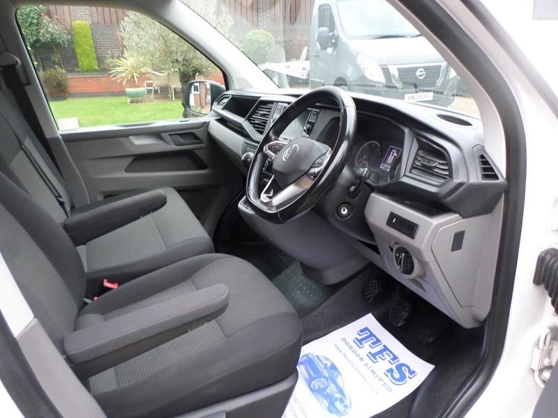 Used VW Transporter Startline 150 HP (110 kW) 2023 White Van