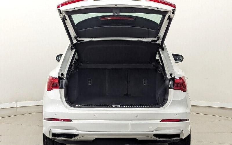 Used Audi Q3 Sport 150 HP (110 kW) 2025 SUV