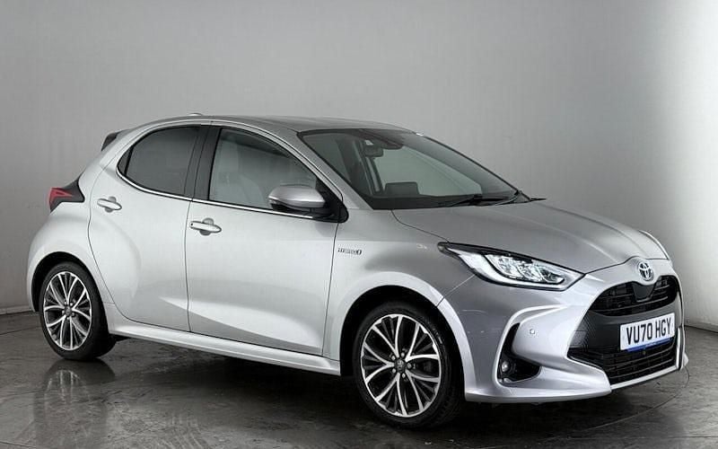 Used 2024 Toyota Yaris Hybrid Hatchback | £15,950 (Super price) - Image 1/3