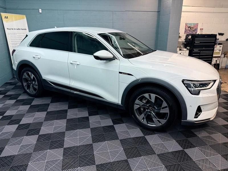Used Audi e-tron Sport 230 kW (313 HP) 2020 White SUV