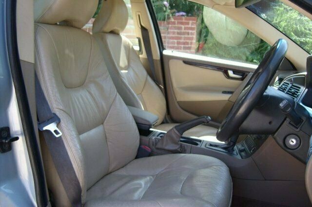 Used Volvo V70 2001 Estate