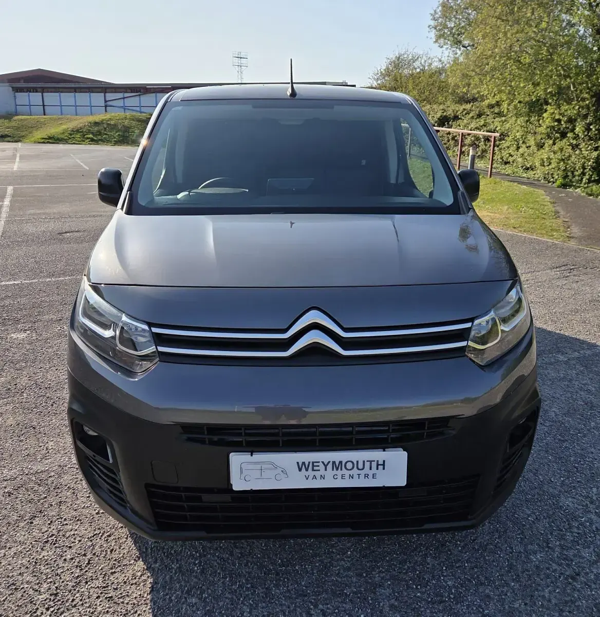 Used Citroën e-Berlingo PureTech 2019 Grey