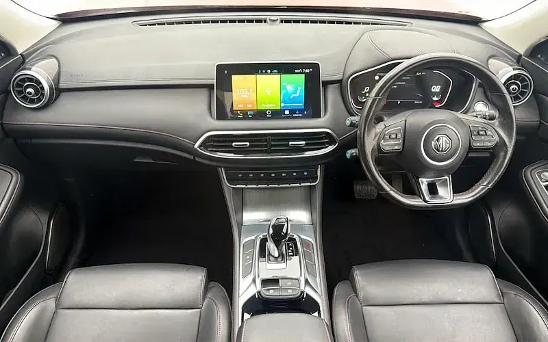 Used MG HS Excite 162 HP (119 kW) 2023 Red SUV