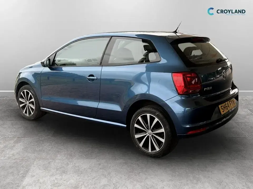 Used VW Polo SE 60 HP (44 kW) 2014 Blue Hatchback