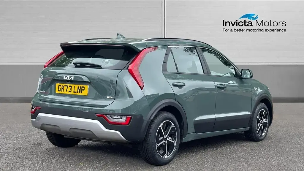 Used Kia Niro 139 HP (102 kW) 2023 Green SUV