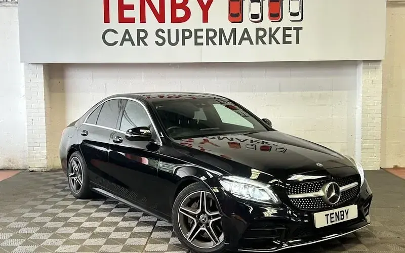 Used Mercedes C300 AMG line 245 HP (180 kW) 2020 Sedan
