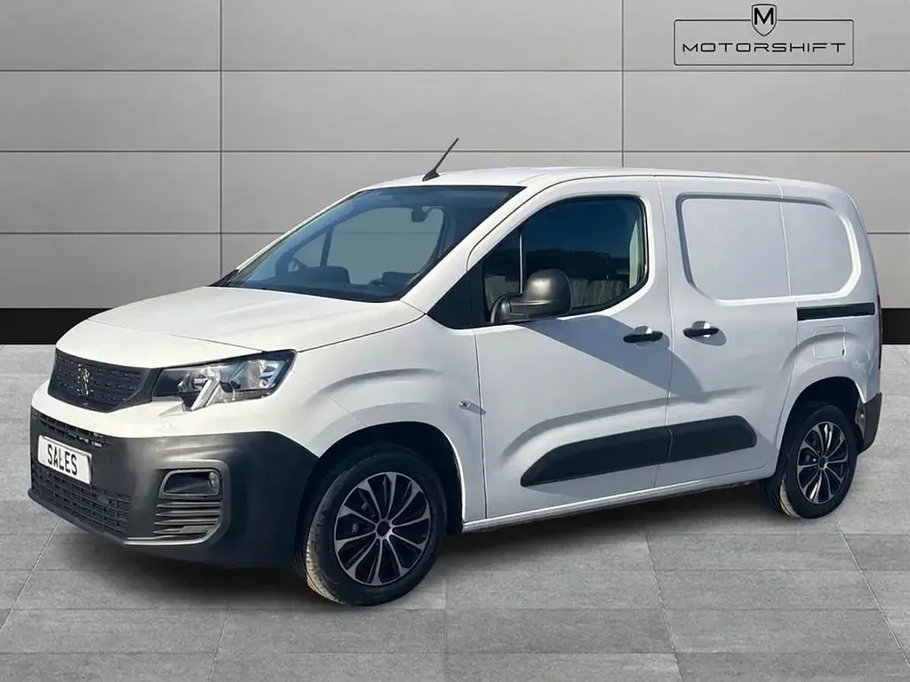 Used Peugeot Partner 131 HP (96 kW) 2021 White MPV