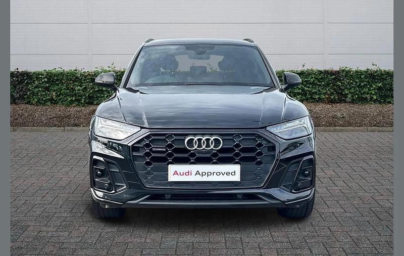 Used Audi Q5 Advanced 261 HP (191 kW) 2022 Black SUV