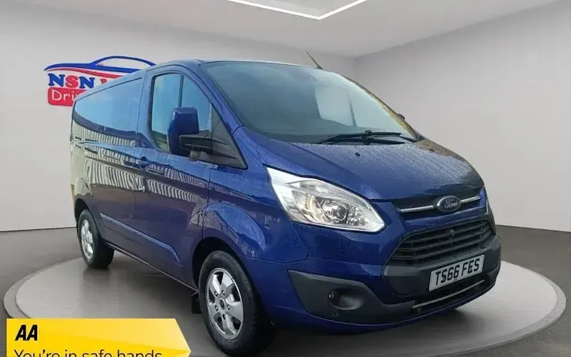 Used Ford Transit Custom Limited 170 HP (125 kW) 2017 Van