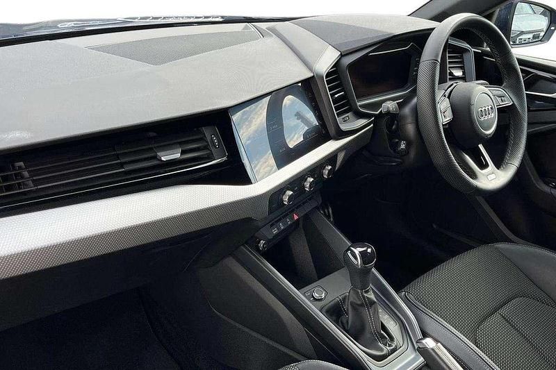 Used Audi A1 S-Line 148 HP (108 kW) 2025 Blue SUV