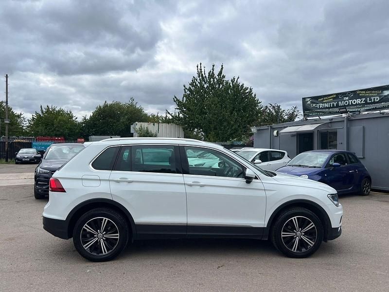 White Used 2016 VW Tiguan SE SUV | £9,890 (Fair price) - Image 1/4