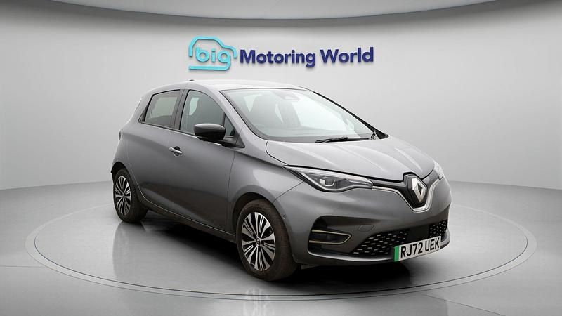 Used Renault Zoe Techno 100 kW (136 HP) 2023 Grey Hatchback