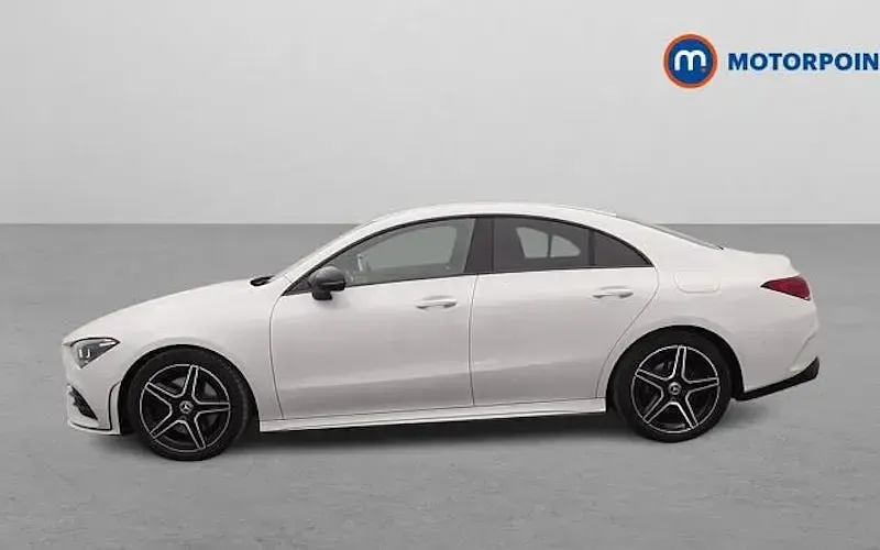 Usado Mercedes CLA200 Executive 163 HP (119 kW) 2022 Branco Sedan