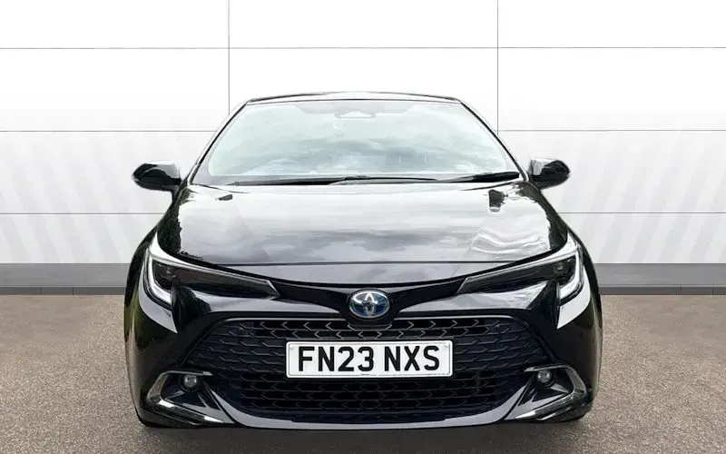 Używany Toyota Corolla Design 140 KM (102 kW) 2026 Hatchback