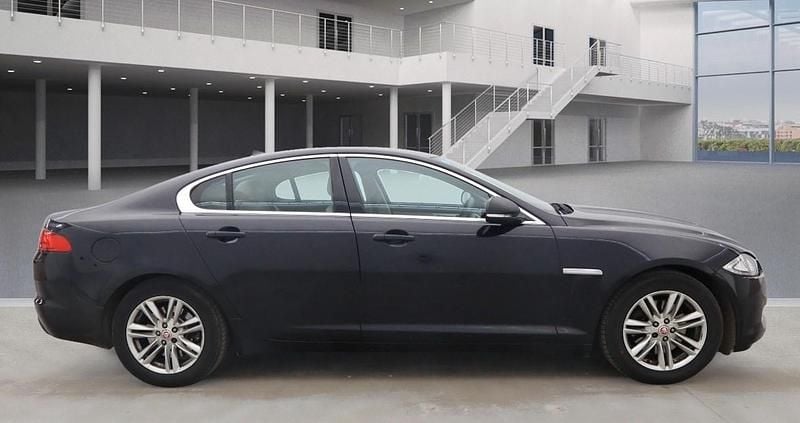 Used Jaguar XF Luxury 200 HP (147 kW) 2013 Black Sedan