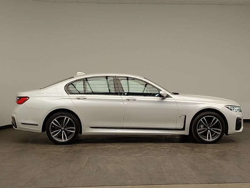 Used BMW 730 M Sport 282 HP (207 kW) 2022 White Sedan