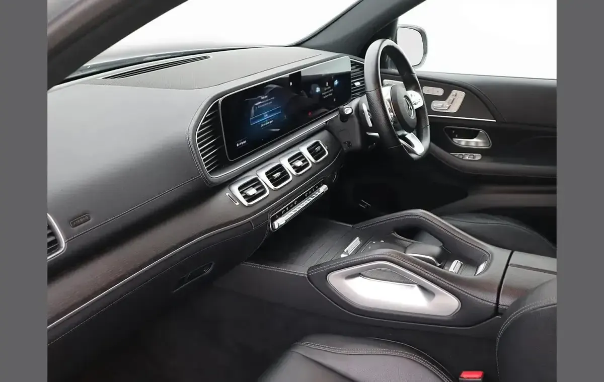 Used Mercedes GLE400 AMG line 325 HP (239 kW) 2023 Silver SUV