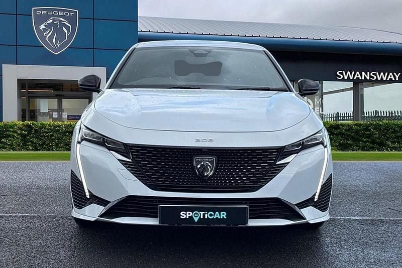 Used Peugeot 308 GT 134 HP (98 kW) 2025 White Hatchback