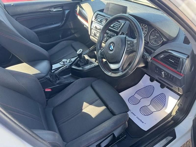 Used BMW 116 Sport Line 116 HP (85 kW) 2016 White Hatchback