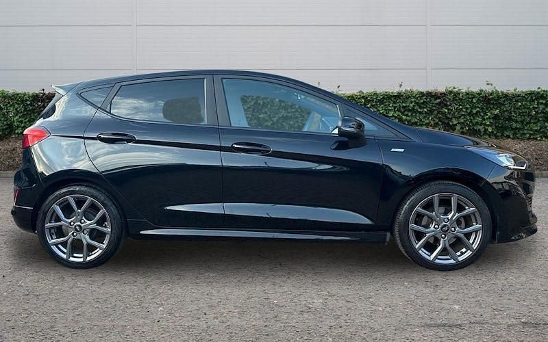 Usado Ford Fiesta ST-Line 101 HP (74 kW) 2022 Citadino