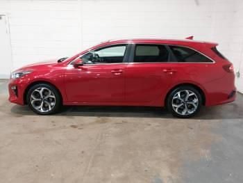 Used Kia Ceed First Edition 2019 Red Hatchback