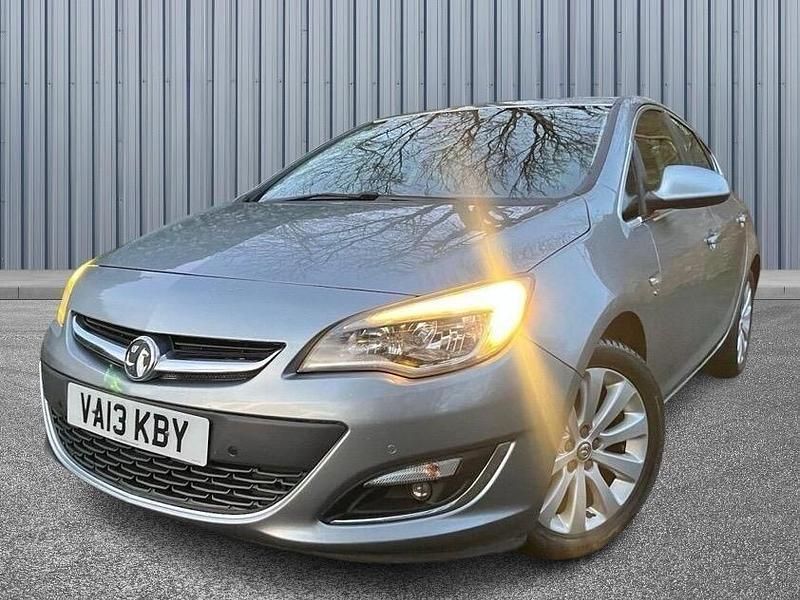 Used Vauxhall Astra Elite 2013 Silver Hatchback