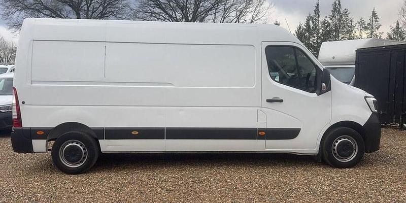 Used Renault Master Business 2022 White Van