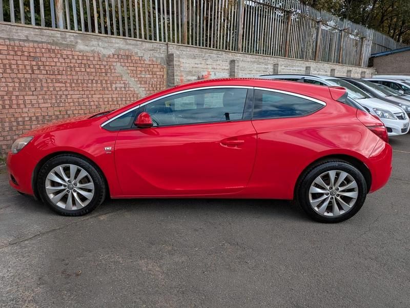 Used Vauxhall Astra GTC SRi 2012 Red Hatchback