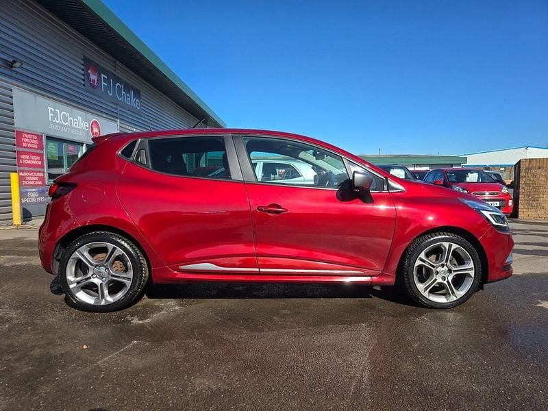 Used Renault Clio IV GT-Line 90 HP (66 kW) 2019 Red Hatchback