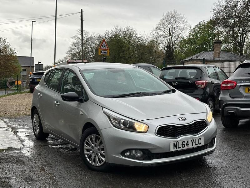 Used Kia Ceed 2014 Silver Hatchback