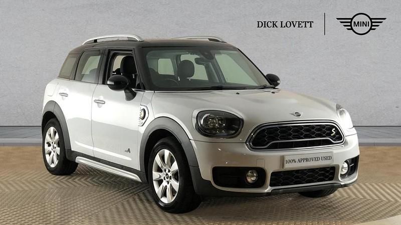 Used Mini Cooper S Countryman 221 HP (162 kW) 2018 White SUV