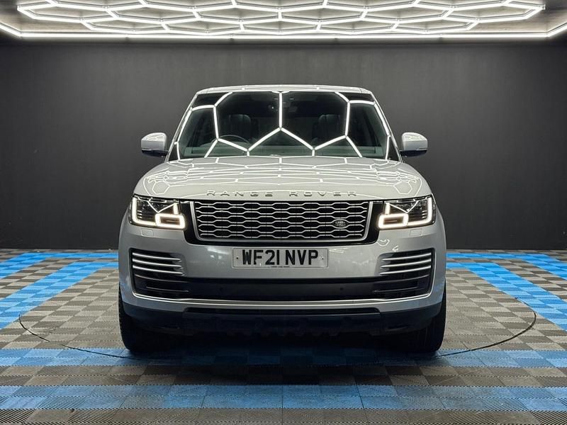 Begagnad Land Rover Range Rover Vogue SE 2021 Silver SUV