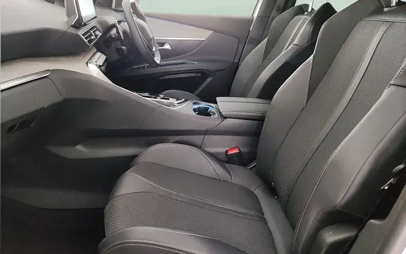 Second-hand Peugeot 3008 GTi 226 CP (166 kW) 2023 Alb SUV
