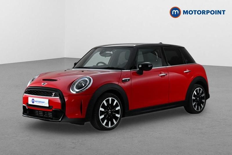 Used Mini Cooper S Exclusive 178 HP (130 kW) 2022 Red Hatchback