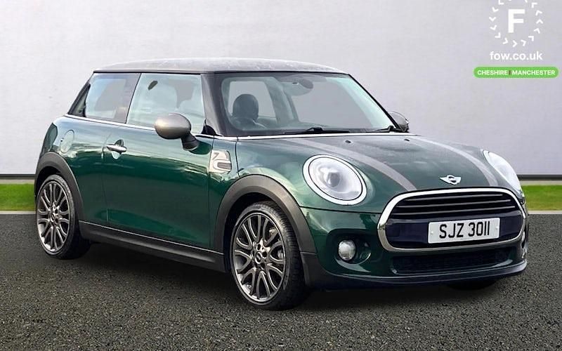 Usado Mini Cooper Chili 136 HP (100 kW) 2017 Verde Citadino