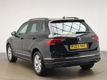 Used VW Tiguan Life 150 HP (110 kW) 2023 Black SUV