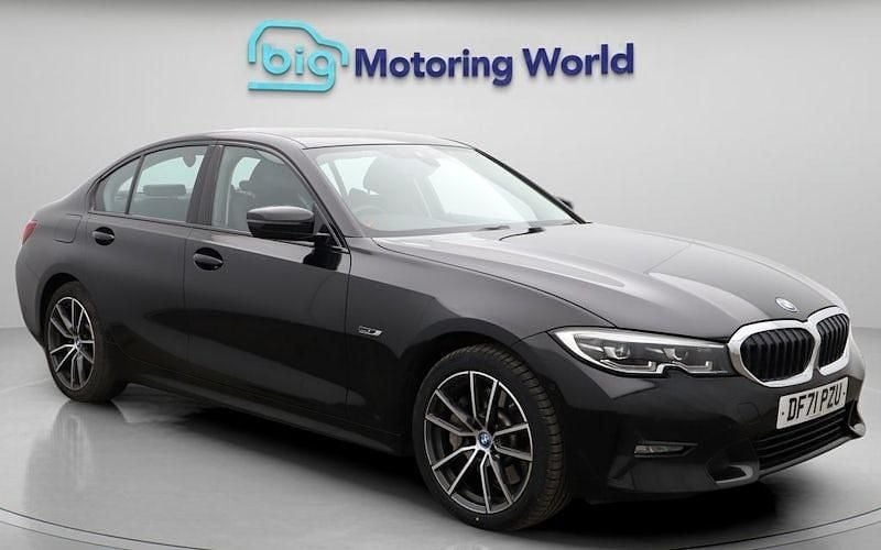 Used 2022 BMW 330e Sport Line Sedan | £21,100 (Super price) - Image 1/4