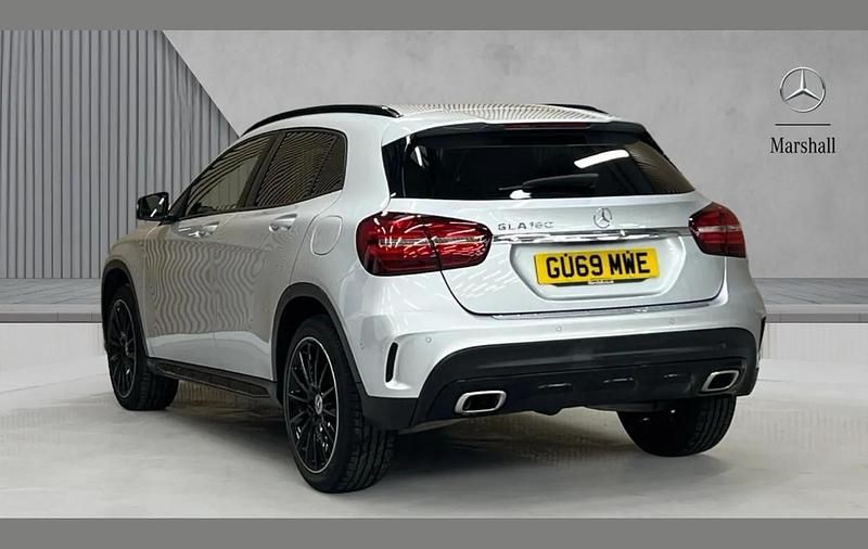 Used Mercedes GLA180 AMG line 120 HP (88 kW) 2019 Silver SUV